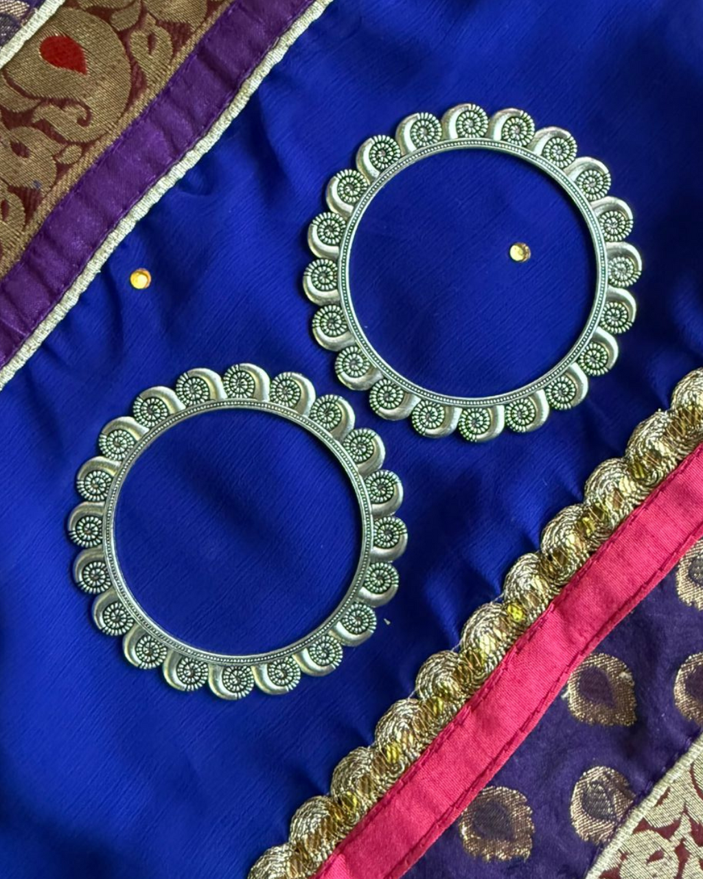 Oxidised Bangle – Round Floral Design (1 PC)